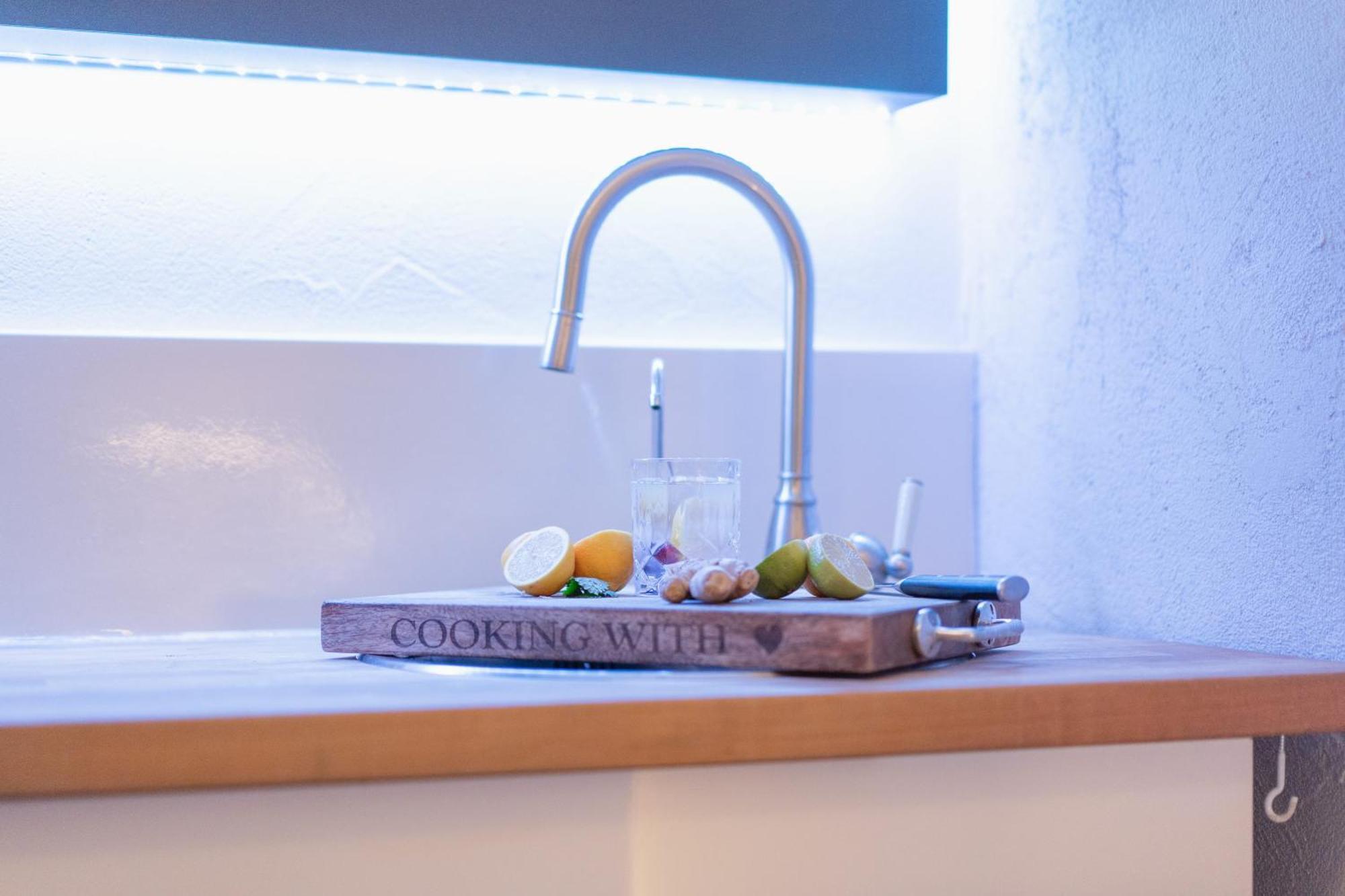 Seeblick-Oase Istayunixi Seenaehe-Sauna-Balkon-Netflix-Parkplatz Ohningen Exterior foto